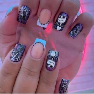 Set Of 2 Holiday Press-On Nails ~ Santa ~ Jack Skellington